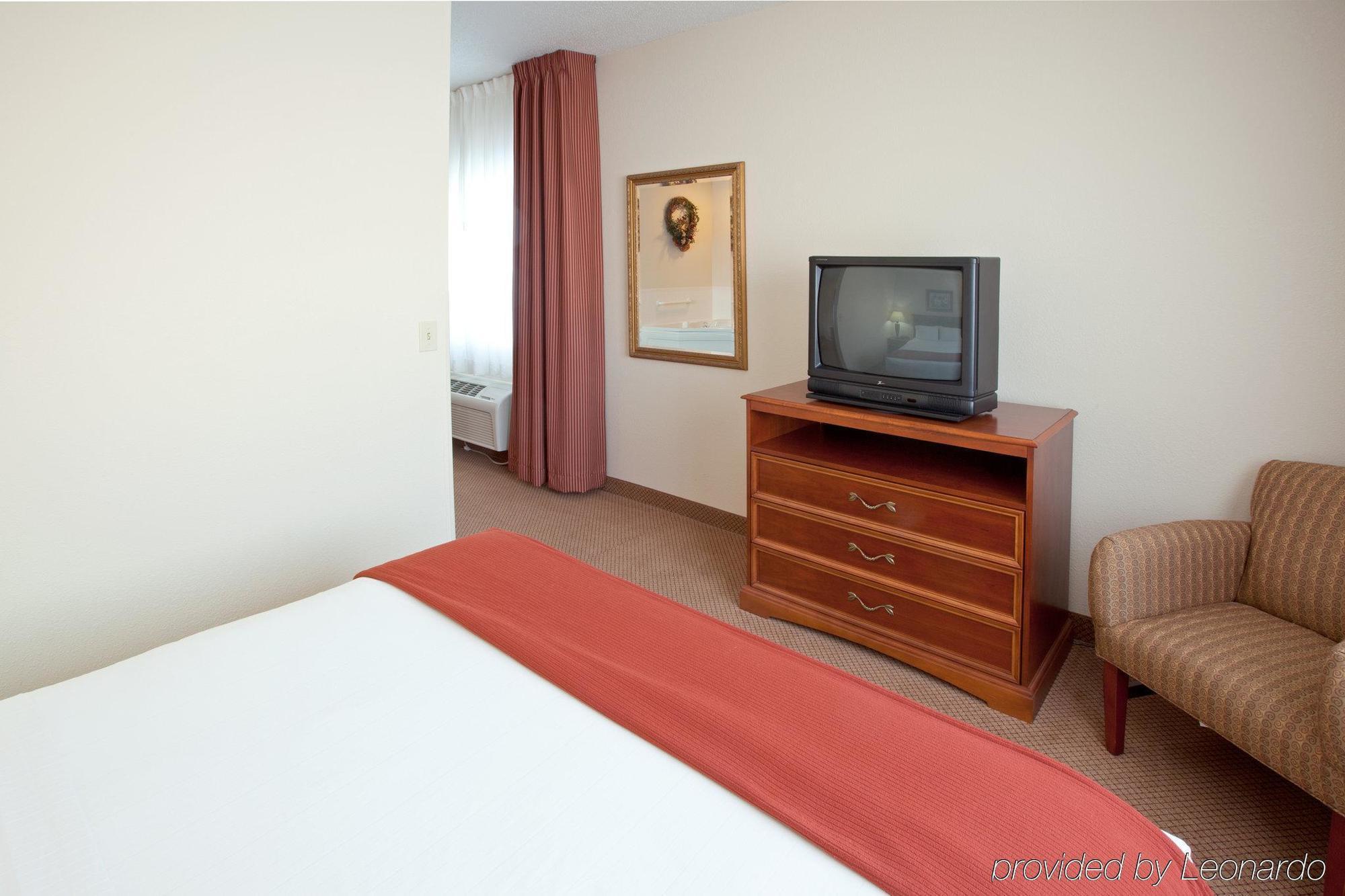 Baymont By Wyndham Chelsea Hotell Exteriör bild